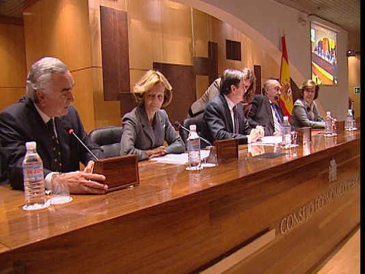 Telediario 1 - Gobierno y sindicatos se reúnen