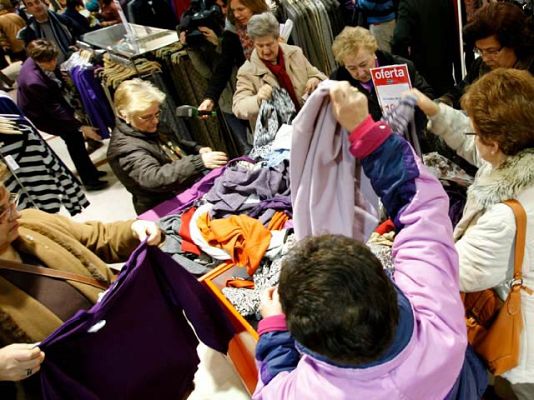 Telediario 1 - Telediario 2 en 4' - 07/01/11