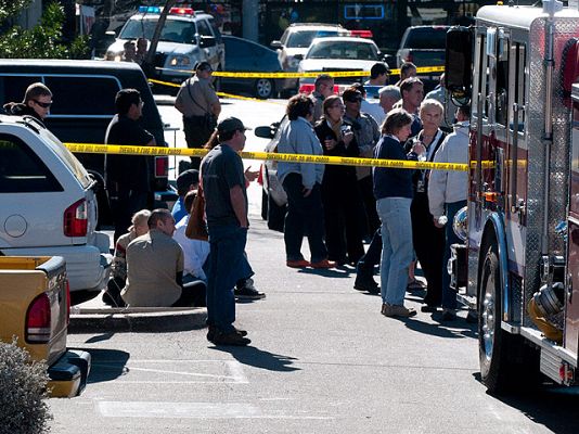 Telediario 1 - Telediario 2 en 4' - 08/01/11