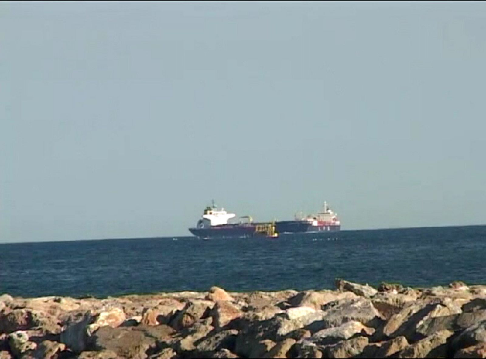 En Tarragona están preocupados por los dos vertidos de fuel