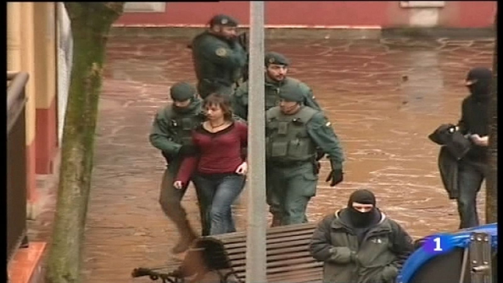 Telediario 1 - 11/01/11 | Ver