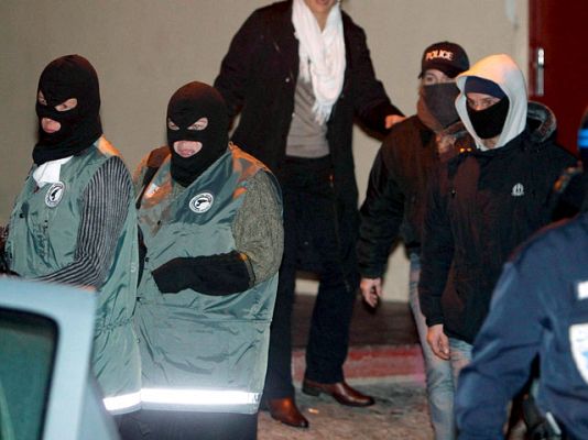 Telediario 1 - Telediario 2 en 4' - 11/01/11