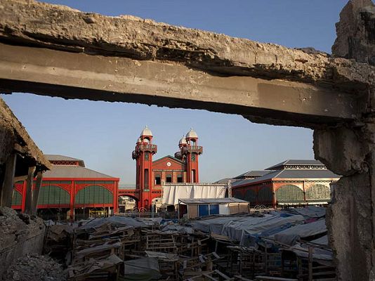 Telediario 1 - Telediario Matinal en 4' - 12/01/11