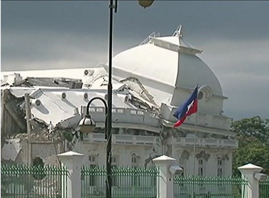 Telediario 1 - Primer aniversario del terremoto