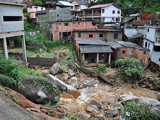  - Al menos 250 muertos en Brasil
