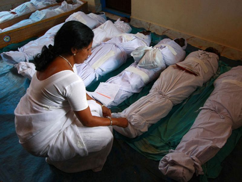 Más de cien personas han muerto en una estampida de peregrinos en India