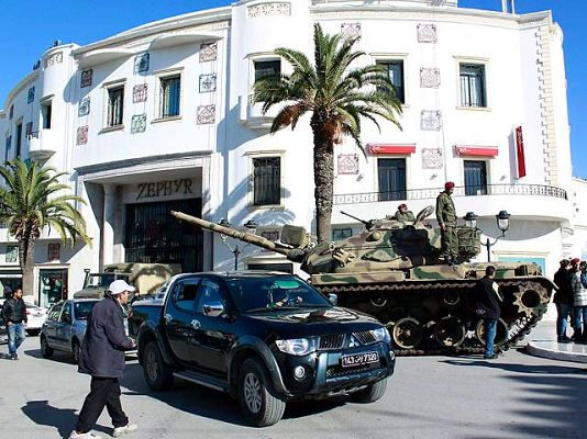 Telediario 1 - Telediario 2 en 4' - 15/01/11