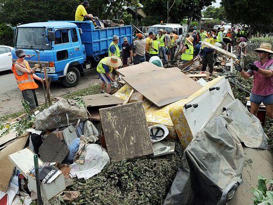 Telediario 1 - Limpieza en Australia