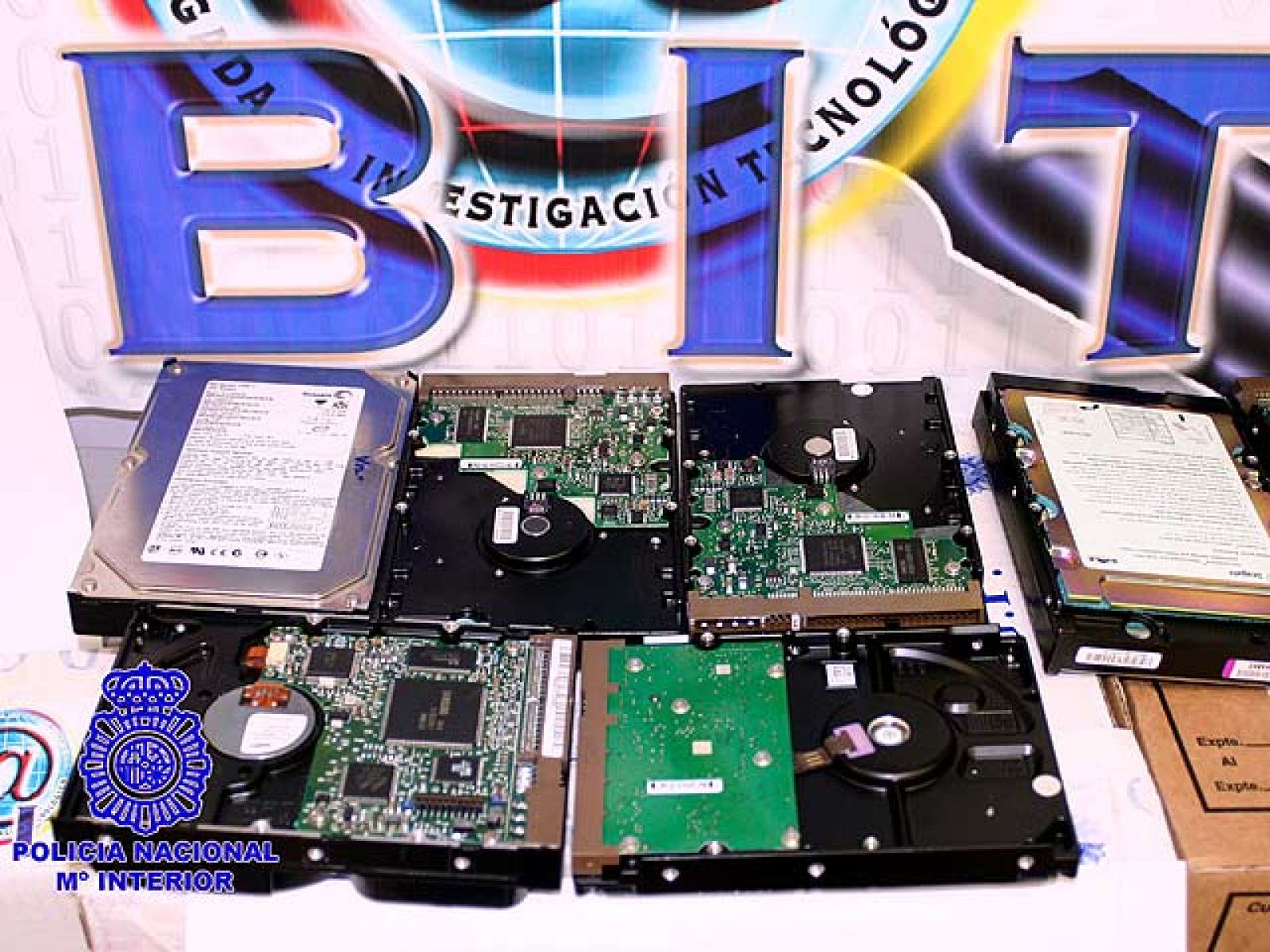 La Polícia Nacional ha desmantelado un entramado de webs pedófilas dedicadas a la compra-venta por encargo de pornografía infantil.