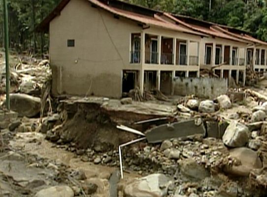 Telediario 1 - 660 muertos en Brasil