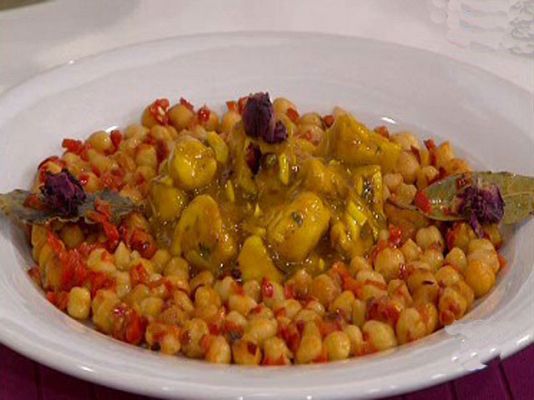 RTVE Cocina - Pollo en pepitoria con garbanzos