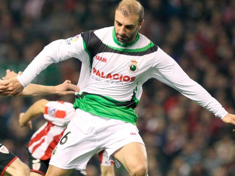 El Rácing de Santander podría cambiar de manos en los próximos días. Los máximos accionistas del club cántabro negocian vender sus acciones a un grupo empresarial de Bahrein.