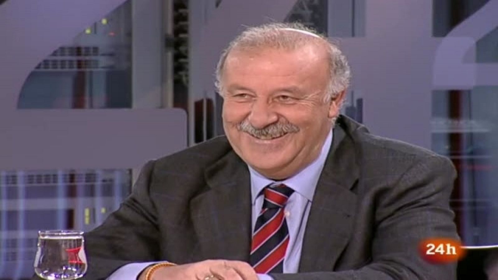 La noche en 24 horas - 18/01/11 - La noche en 24h | Ver