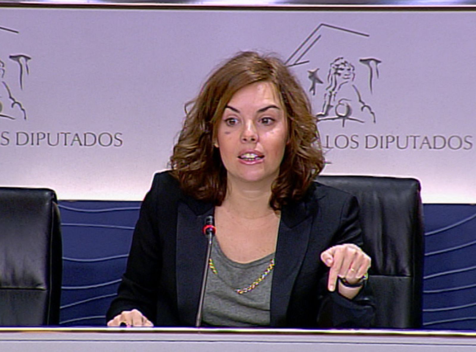 Polémica sobre el uso de las lenguas cooficiales en los plenos del Senado