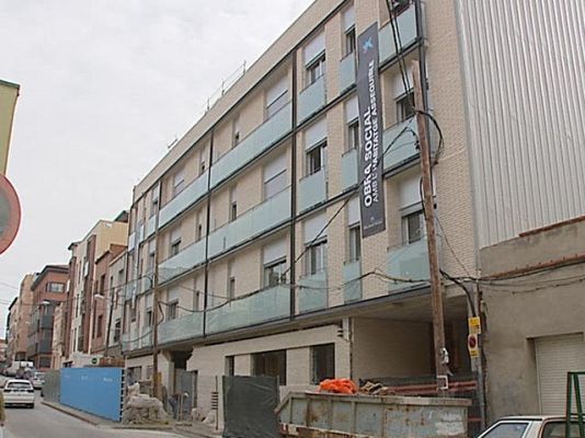 Telediario 1 - Bancos y Cajas como constructoras