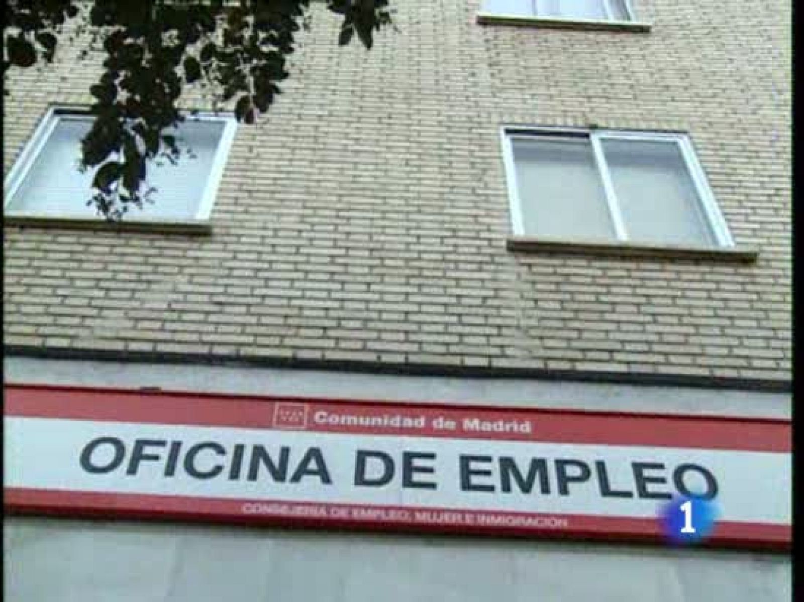 El Gobierno asegura que la ayuda de 350 euros a los parados la pagará el Estado