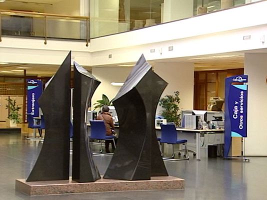 Telediario 1 - Nuevo plan para las cajas de ahorro