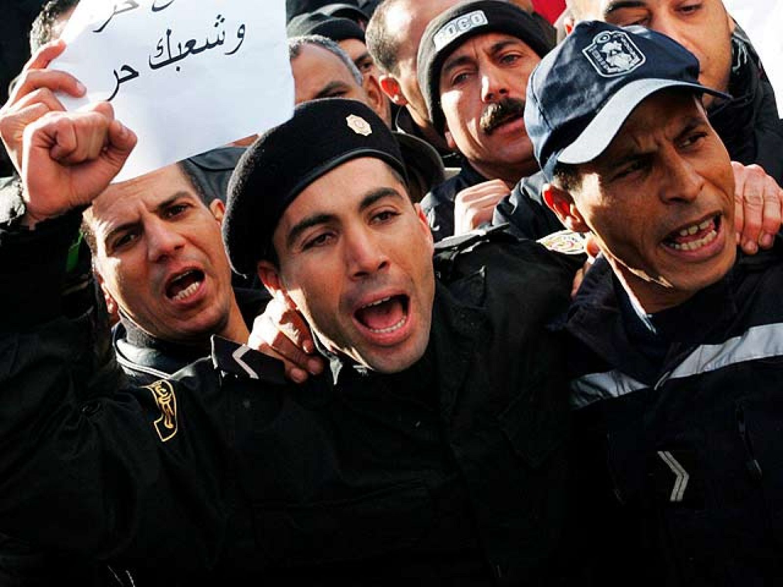 Toda la información del Telediario de Fin de semana, en cuatro minutos.