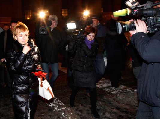 Telediario 1 - Juicio al mayor traficante de armas