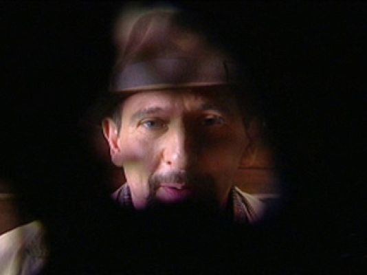 Amar en tiempos revueltos - Carreño descubre a Irene