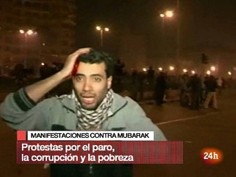 Dispersan a miles de personas que seguían manifestándose de madrugada en Egipto