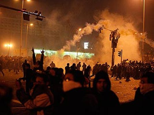 Telediario 1 - Egipto contiene la respiración tras una jornada histórica de manifestaciones