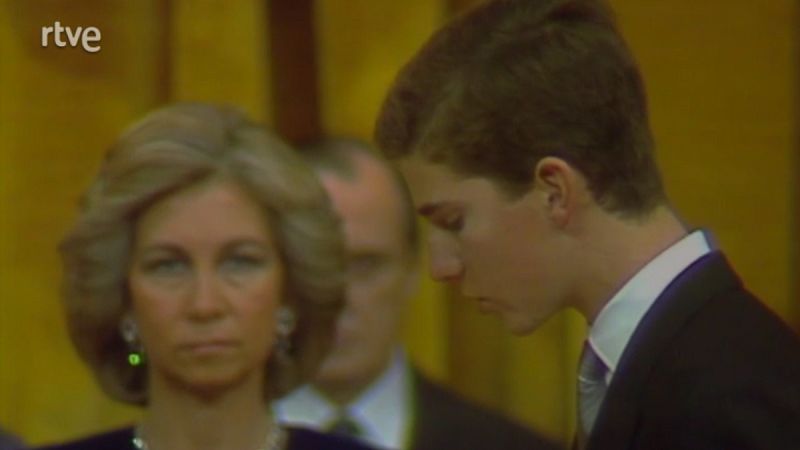 Informe Semanal - El Príncipe Felipe jura la Constitución (1986)