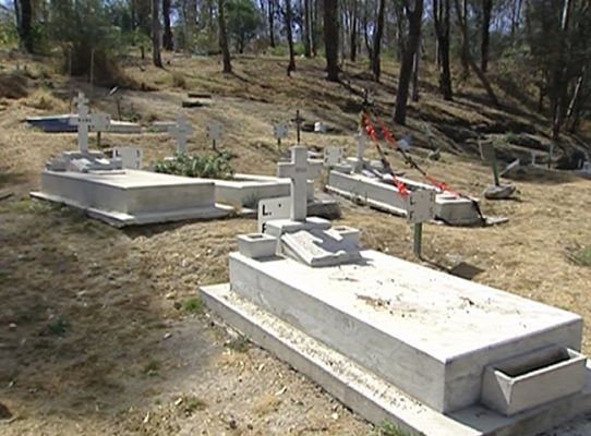 Telediario 1 - Cadáveres sin identificar en México