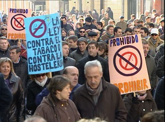 Telediario 1 - Hostelería contra la Ley antitabaco