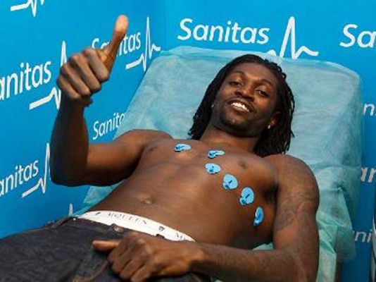Telediario 1 - Adebayor es un "portento físico"