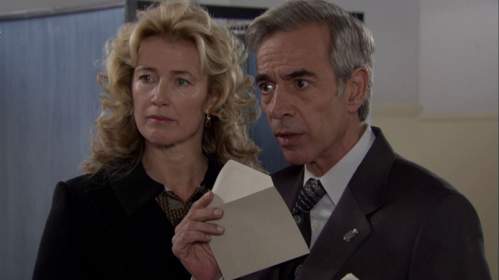 Cuéntame cómo pasó - T12 - Episodio 11: Abstención es lo contrario de abstinencia - Ver ahora